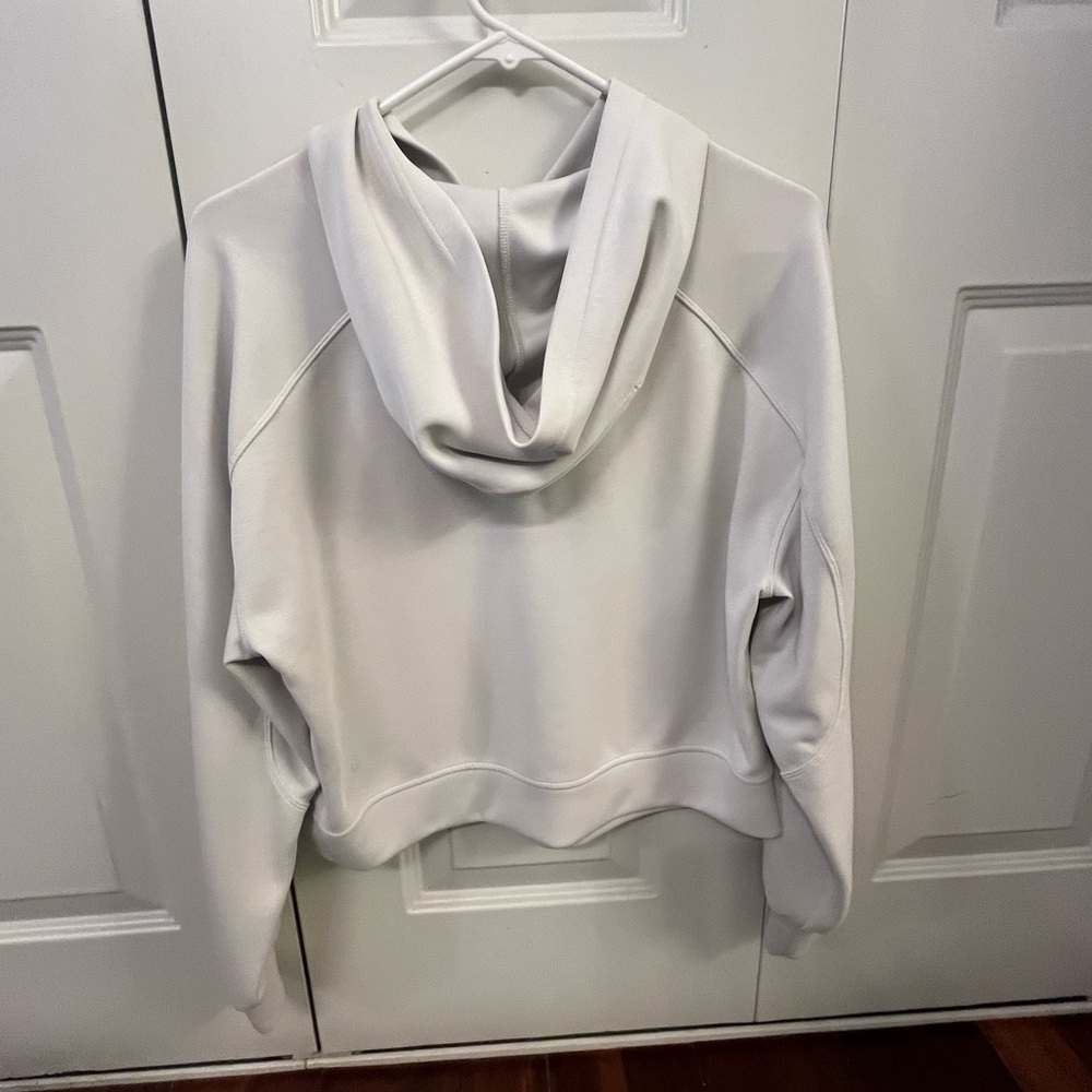 Lululemon Women's Softstream Cream Hoodie - Picture 2 of 7